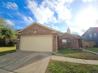 4902 Mill Creek Drive, Baytown, TX 77521