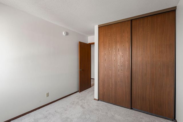 1903 Silver Bell Road 313, Eagan, MN 55122