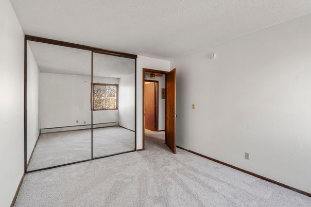 1903 Silver Bell Road 313, Eagan, MN 55122