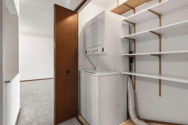 1903 Silver Bell Road 313, Eagan, MN 55122