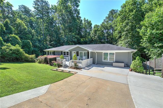 311 Wildwood Drive, Dallas, GA 30132