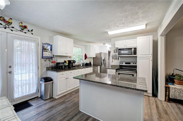 311 Wildwood Drive, Dallas, GA 30132