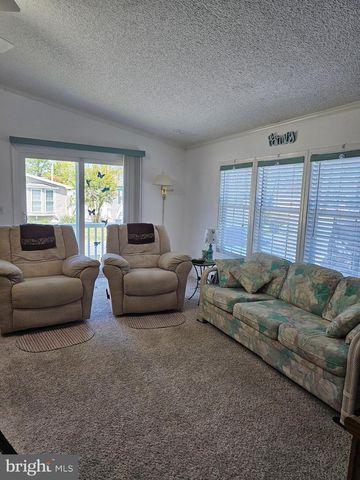 136 SALT SPRAY DR, Berlin, MD 21811