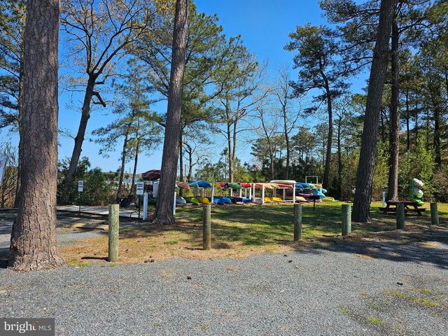 136 SALT SPRAY DR, Berlin, MD 21811