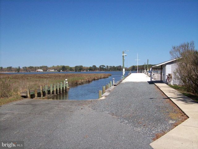 136 SALT SPRAY DR, Berlin, MD 21811