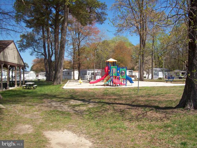 136 SALT SPRAY DR, Berlin, MD 21811