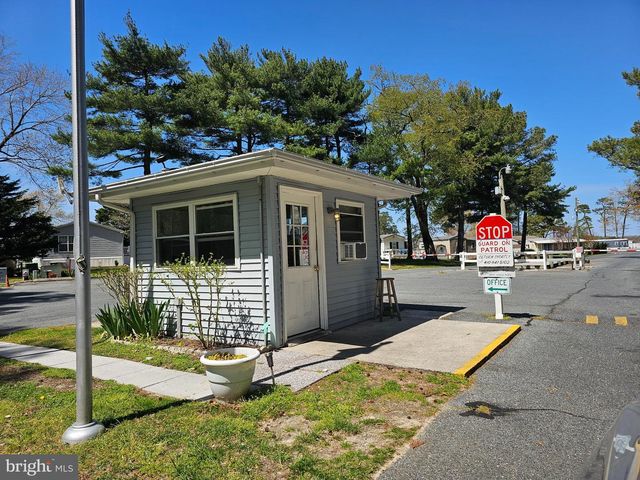 136 SALT SPRAY DR, Berlin, MD 21811