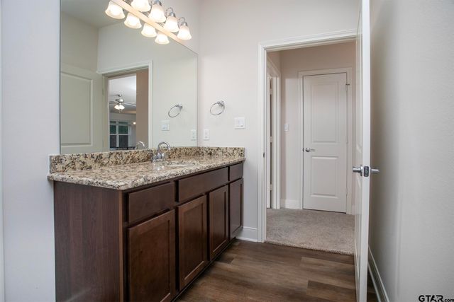 6143 Hamilton Meadows Way, Tyler, TX 75703