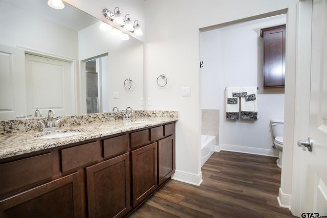6143 Hamilton Meadows Way, Tyler, TX 75703