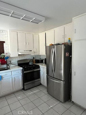 43008 39th W, Lancaster, CA 93536
