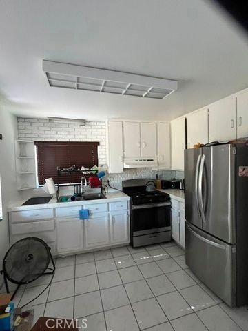 43008 39th W, Lancaster, CA 93536