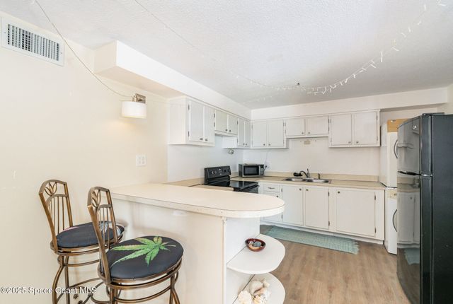 277 S Brevard Avenue, 2-4, Cocoa Beach, FL 32931