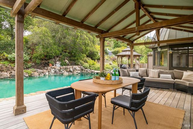 1100 Bayhills Dr, San Rafael, CA 94903