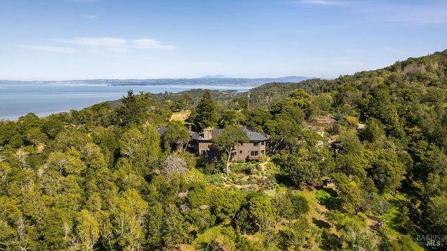 1100 Bayhills Dr, San Rafael, CA 94903