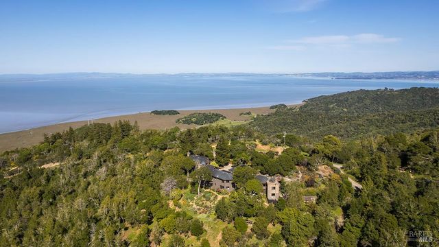 1100 Bayhills Dr, San Rafael, CA 94903