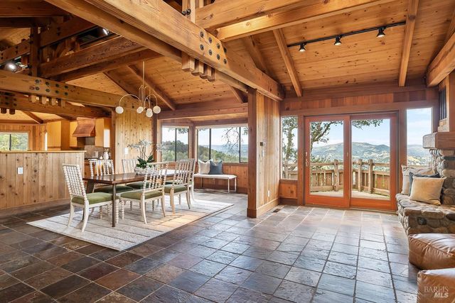 1100 Bayhills Dr, San Rafael, CA 94903