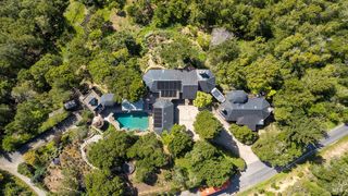 1100 Bayhills Dr, San Rafael, CA 94903