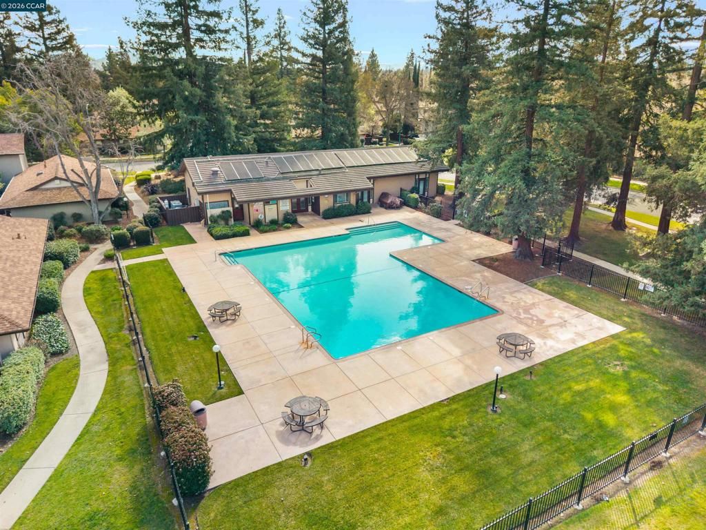 Image 31 of property listing at 1746 Candelero Ct, Walnut Creek, CA 94598