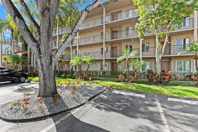 1151 SW 128th Ter 104D, Pembroke Pines, FL 33027
