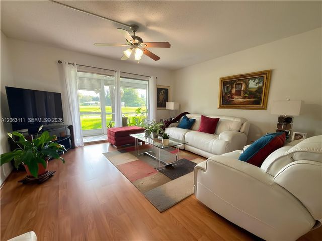 1151 SW 128th Ter 104D, Pembroke Pines, FL 33027