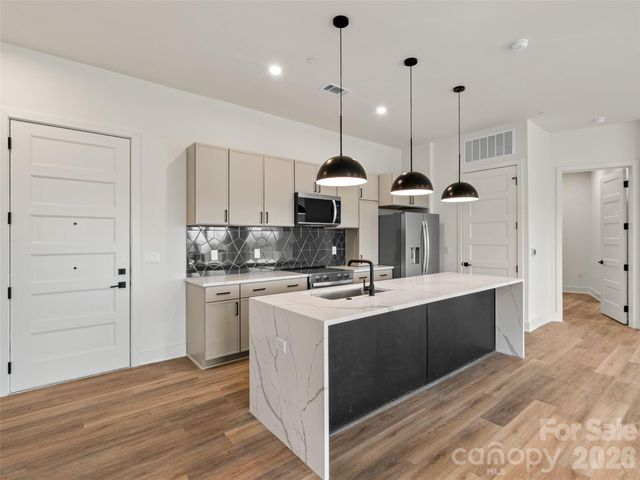 123 Haywood Street 203, Asheville, NC 28801