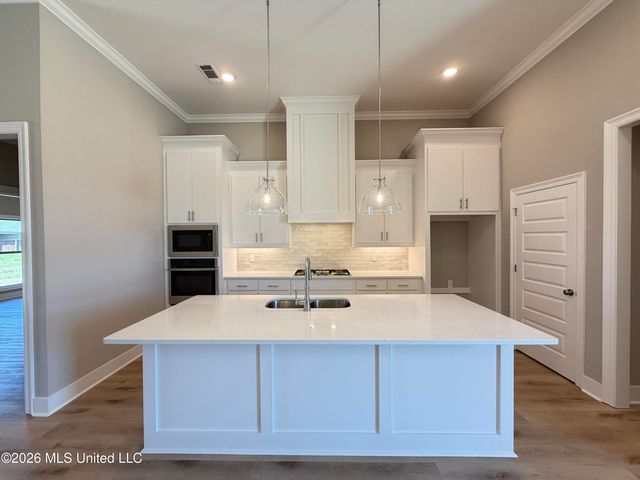 142 Palace Crossing, Flowood, MS 39232