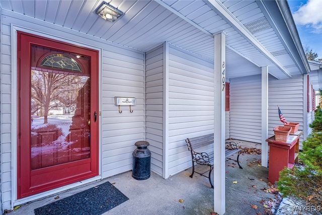 8407 Kimberly Road, Clarence, NY 14221