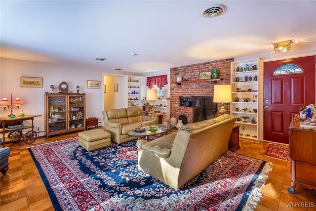 8407 Kimberly Road, Clarence, NY 14221