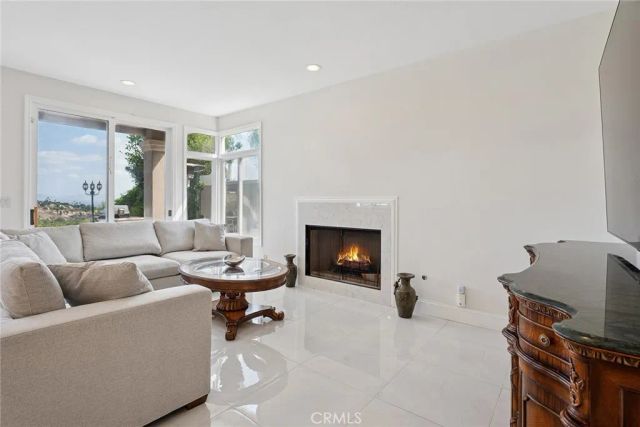 24823 Alexandra Court, Calabasas, CA 91302