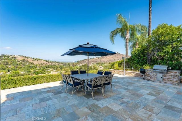 24823 Alexandra Court, Calabasas, CA 91302