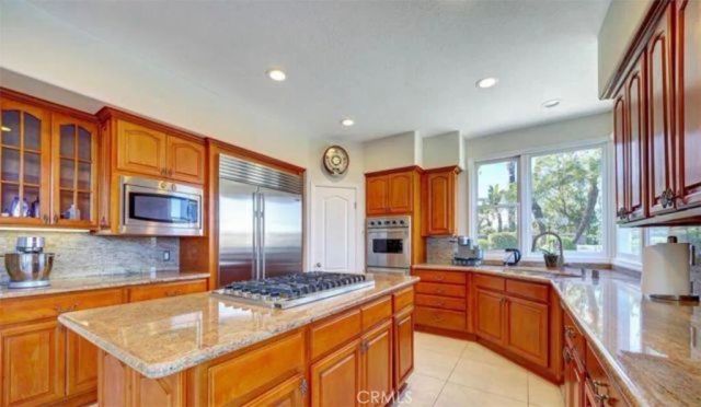 24823 Alexandra Court, Calabasas, CA 91302
