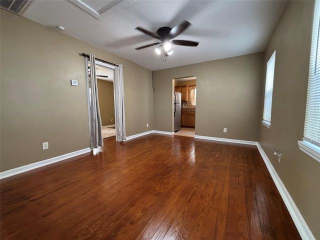 422 W Burleson Street, Wharton, TX 77488