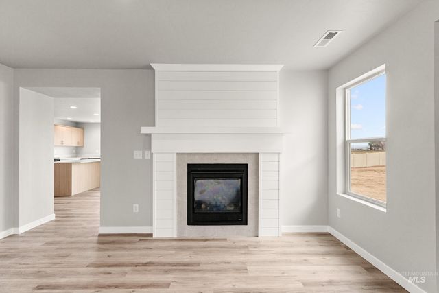 925 E Crab Springs St, Nampa, ID 83686