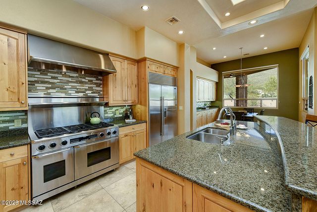 4900 N Melpomene Way, Tucson, AZ 85749