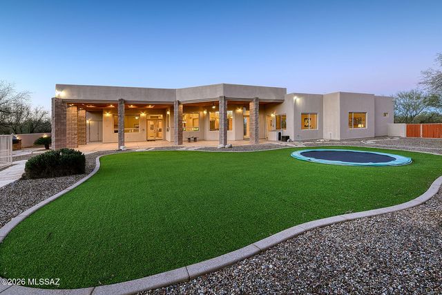 4900 N Melpomene Way, Tucson, AZ 85749