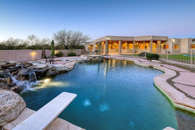 4900 N Melpomene Way, Tucson, AZ 85749