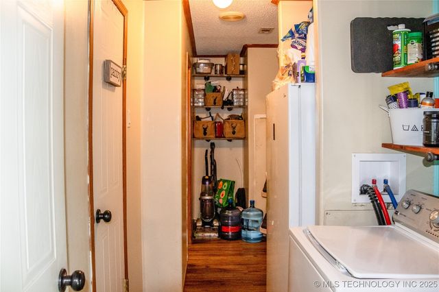 1925 N Old Highway 70, Dickson, OK 73401