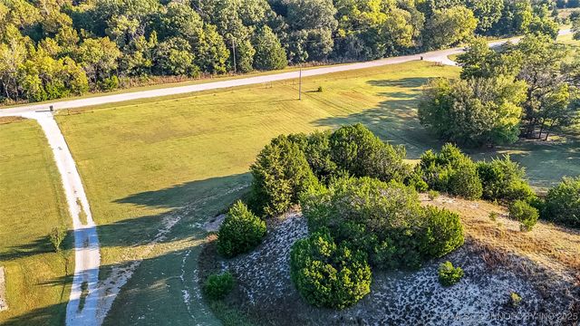 1925 N Old Highway 70, Dickson, OK 73401