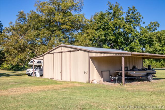 1925 N Old Highway 70, Dickson, OK 73401