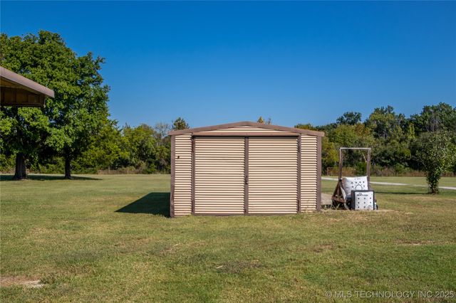 1925 N Old Highway 70, Dickson, OK 73401