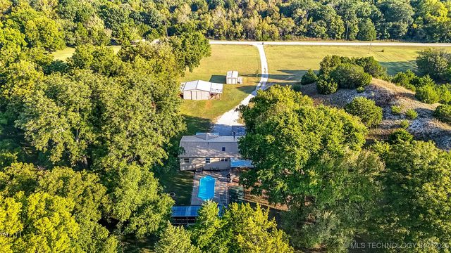 1925 N Old Highway 70, Dickson, OK 73401