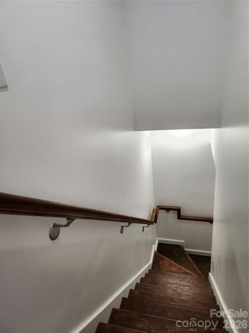 71 Hornot Circle, Asheville, NC 28806