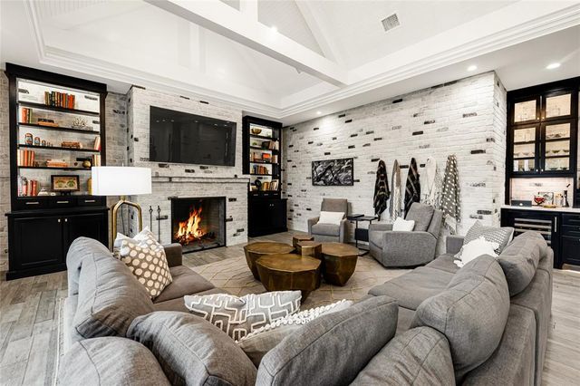 5211 Flint Hills Drive, College Station, TX 77845