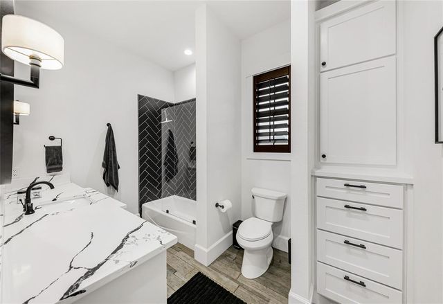 5211 Flint Hills Drive, College Station, TX 77845