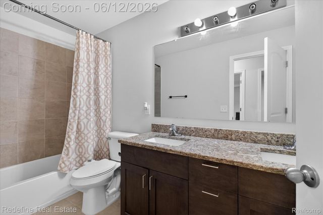 2976 Andlaur Drive, Rochester Hills, MI 48307