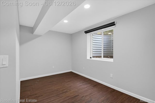 2976 Andlaur Drive, Rochester Hills, MI 48307