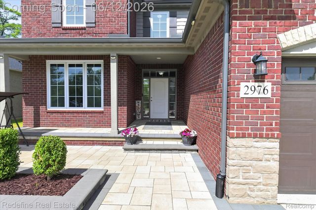 2976 Andlaur Drive, Rochester Hills, MI 48307