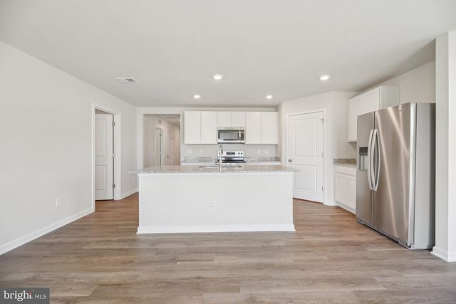122 BOOKERS CREST DR, Stephens City, VA 22655