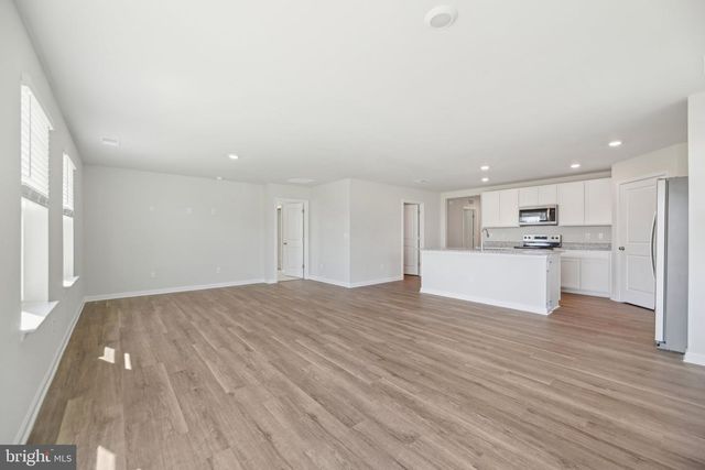 122 BOOKERS CREST DR, Stephens City, VA 22655
