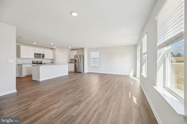 122 BOOKERS CREST DR, Stephens City, VA 22655